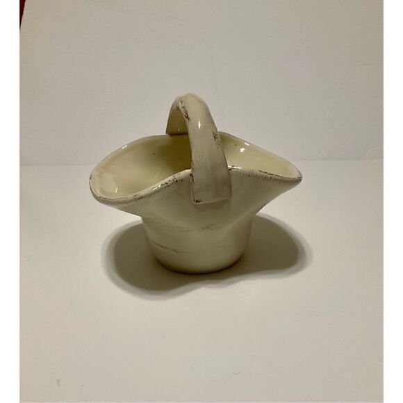 Countryside Stoneware Ceramic Basket. Sold at Anthro. Putty. 6.5” High. So prett - Picture 1 of 7